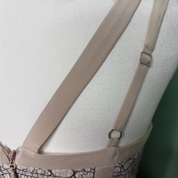 NWT BCBGMaxAzria Cream and Black Lace Midi Dress 0 zipper - Picture 4 of 16